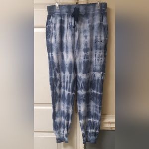 #141 VS Pink Joggers 💙